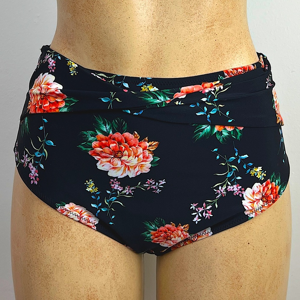 Cupshe black, flowered, high waisted, retro bikini bottoms (L)